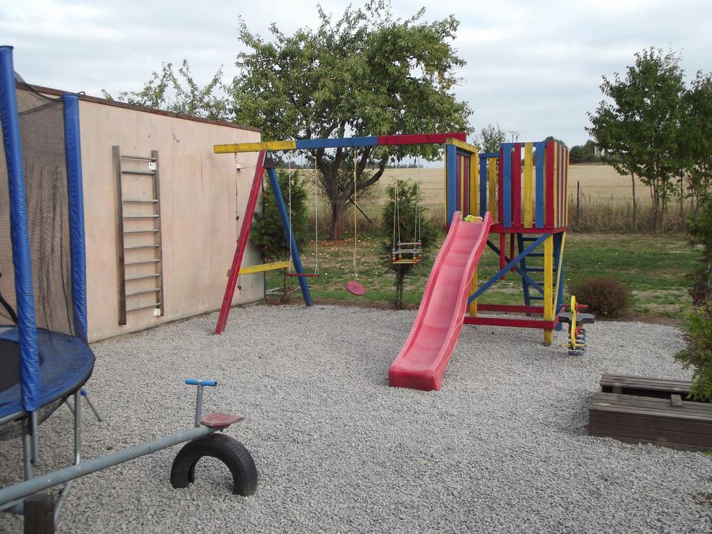 Camping & Guest House Pliskovice Mirovice المظهر الخارجي الصورة