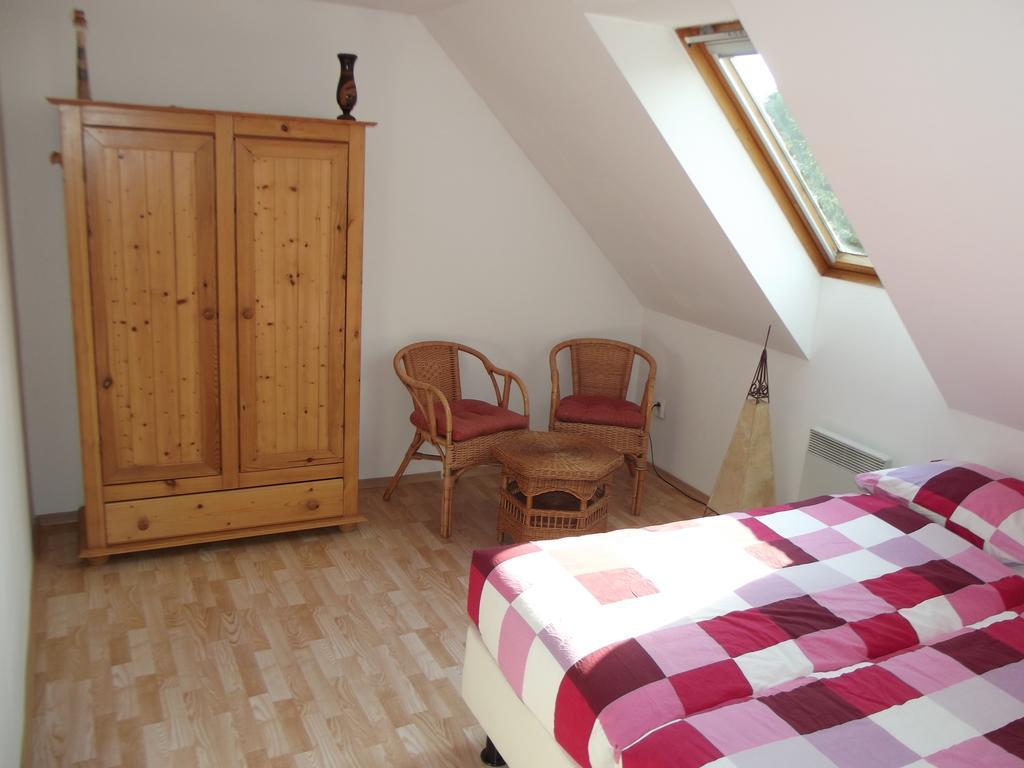 Camping & Guest House Pliskovice Mirovice المظهر الخارجي الصورة